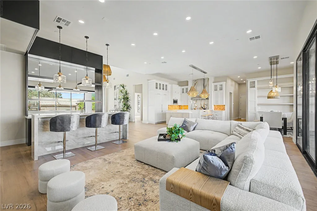 5624 Dapple Gray, Las Vegas, NV 89149