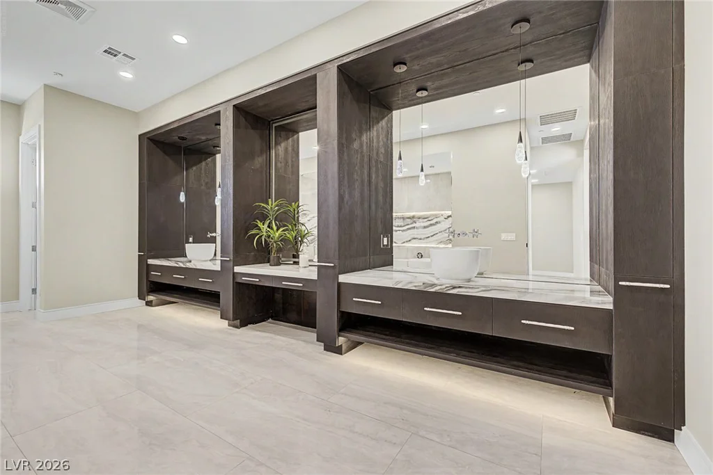 5624 Dapple Gray, Las Vegas, NV 89149