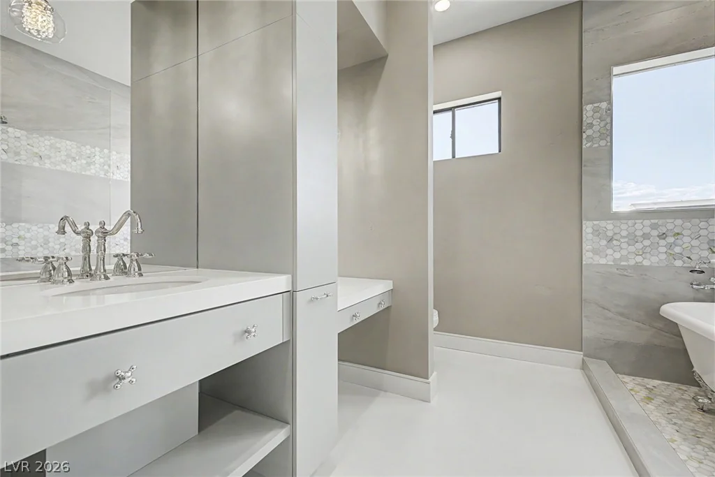 5624 Dapple Gray, Las Vegas, NV 89149