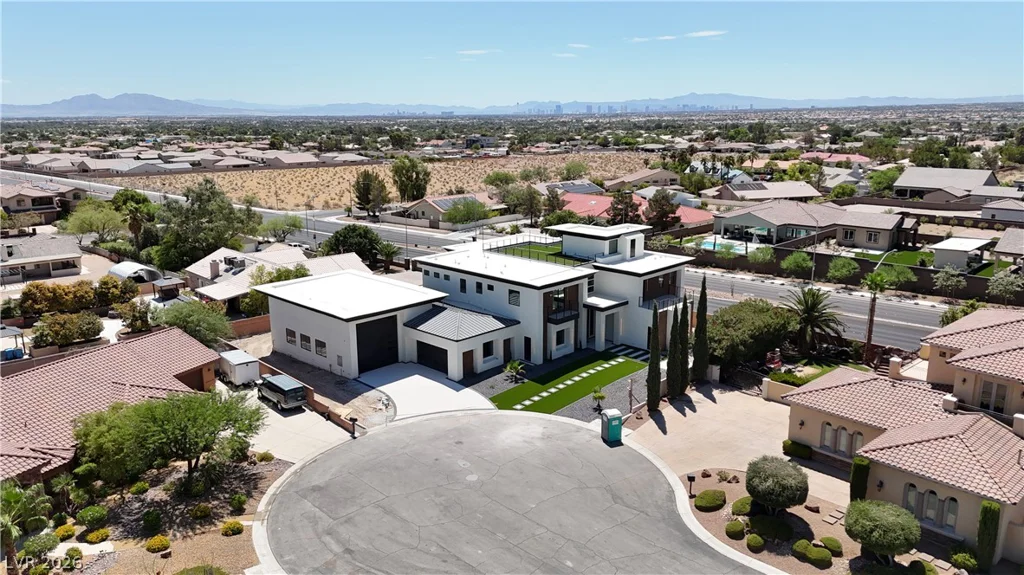 5624 Dapple Gray, Las Vegas, NV 89149