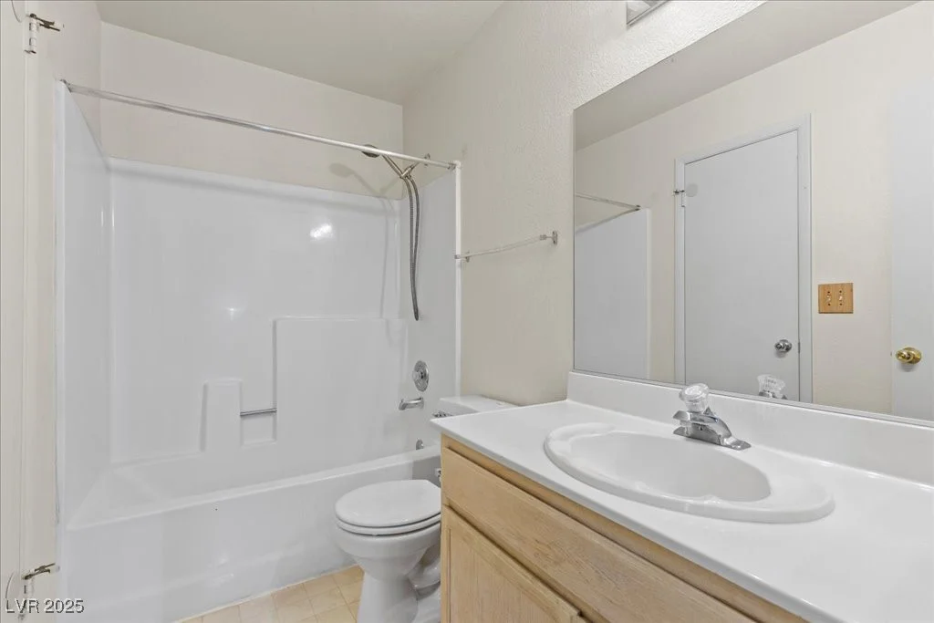2228 Silver Pine, Las Vegas, NV 89108