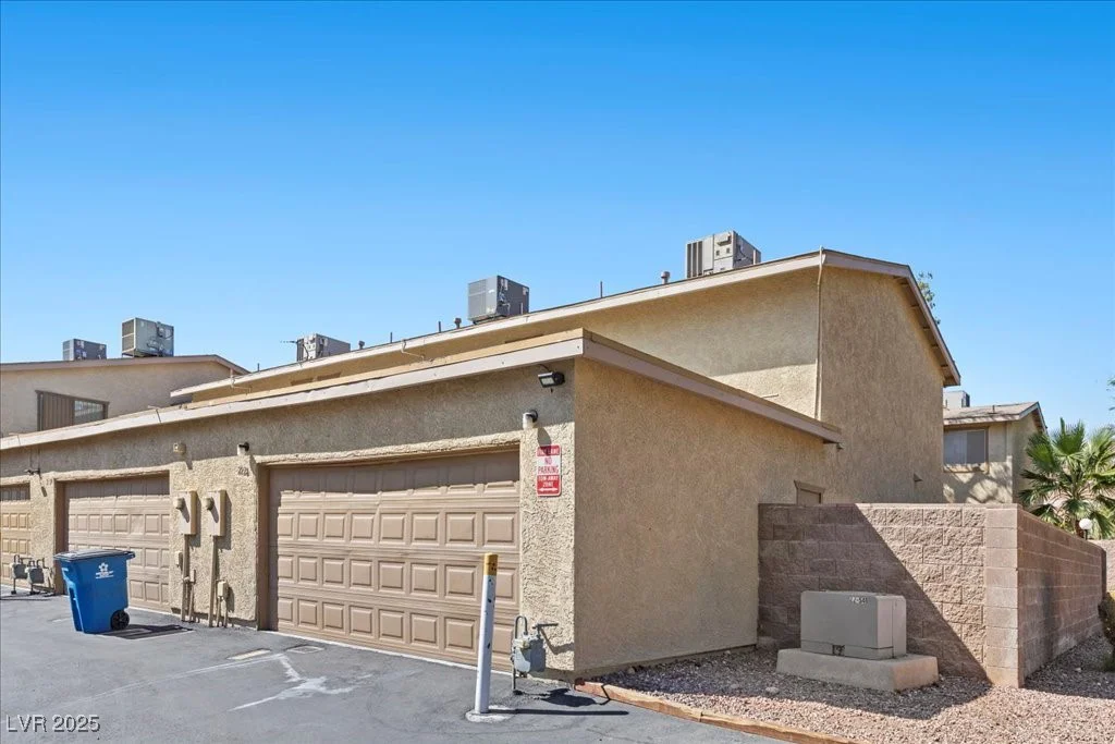 2228 Silver Pine, Las Vegas, NV 89108