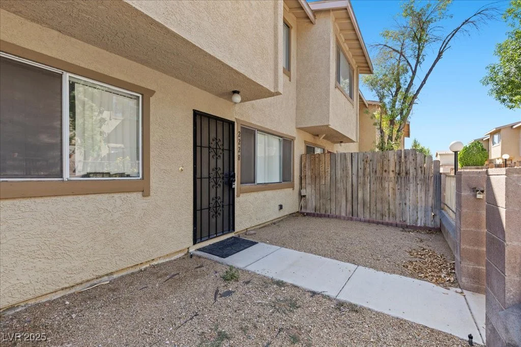 2228 Silver Pine, Las Vegas, NV 89108