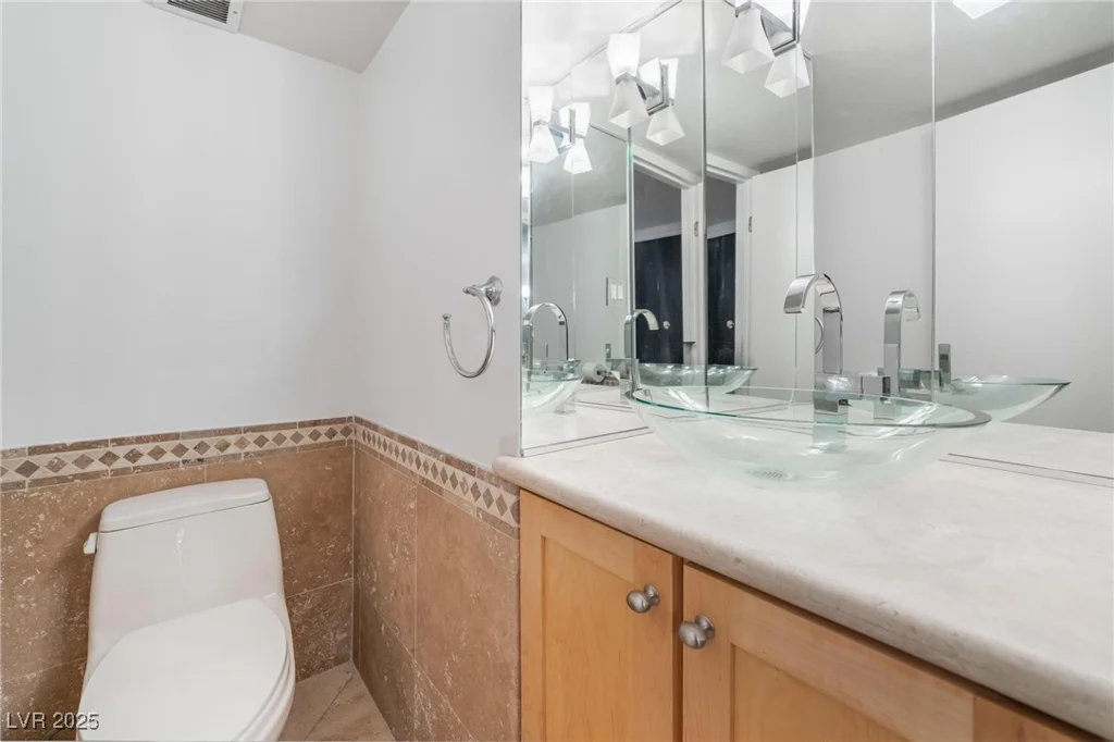 3111 Bel Air, Las Vegas, NV 89109