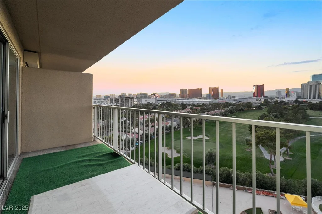 3111 Bel Air, Las Vegas, NV 89109