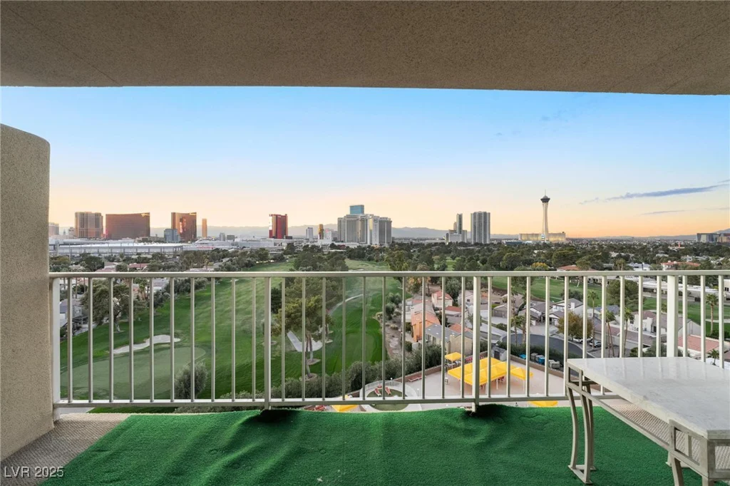 3111 Bel Air, Las Vegas, NV 89109