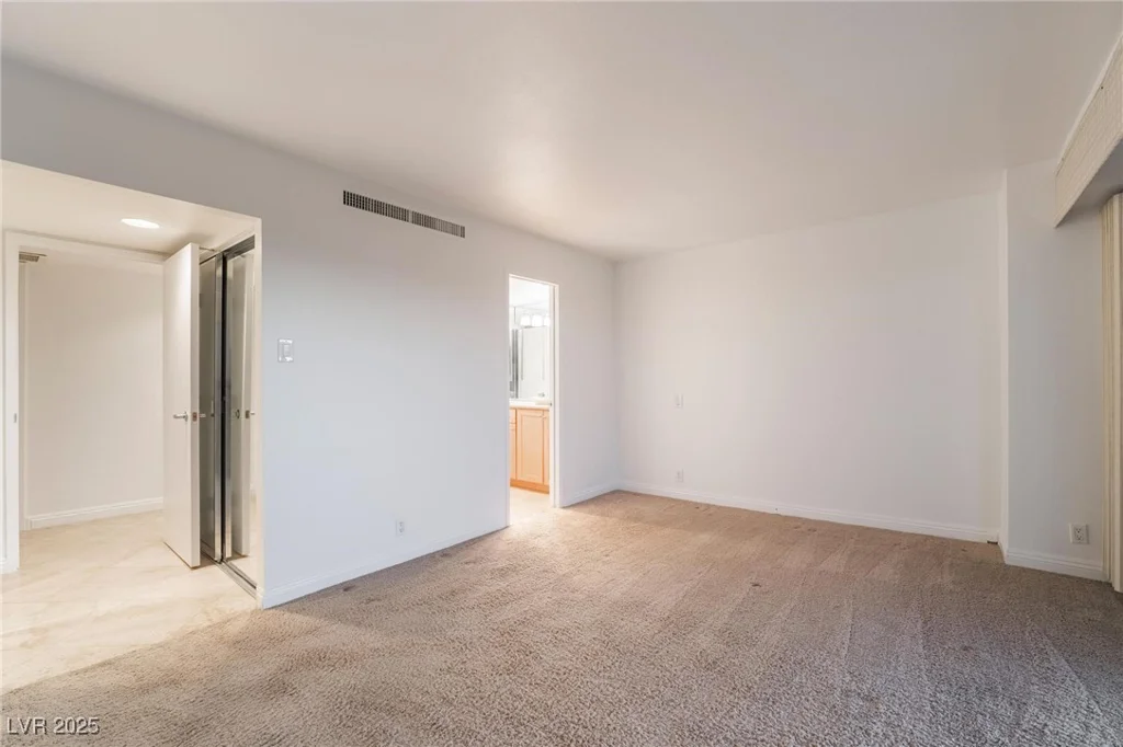 3111 Bel Air, Las Vegas, NV 89109