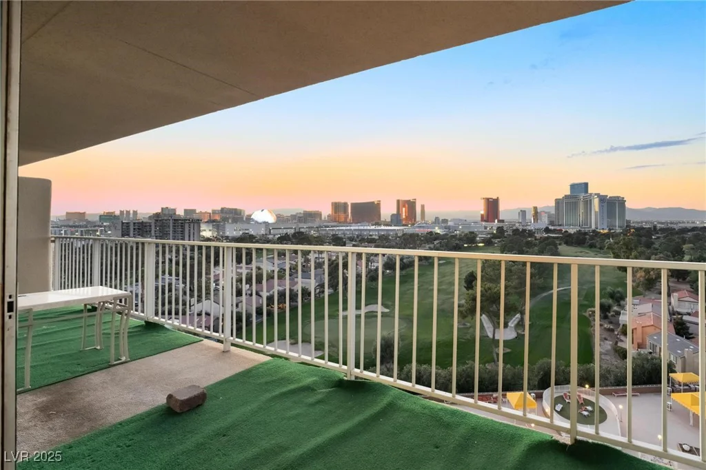 3111 Bel Air, Las Vegas, NV 89109