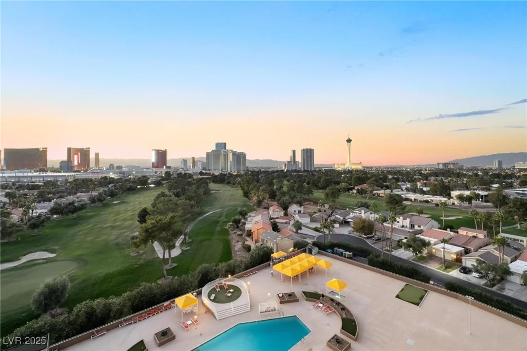 3111 Bel Air, Las Vegas, NV 89109