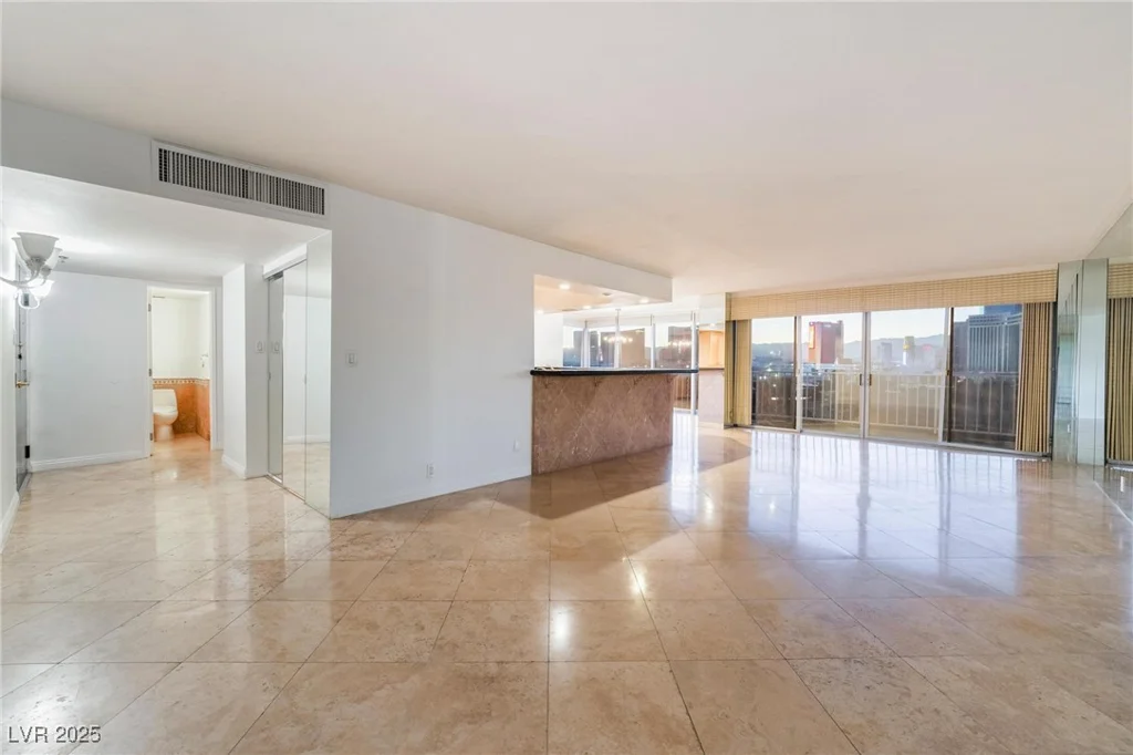 3111 Bel Air, Las Vegas, NV 89109