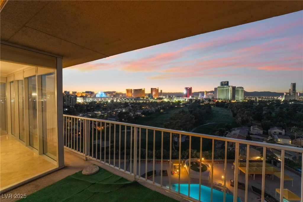 3111 Bel Air, Las Vegas, NV 89109