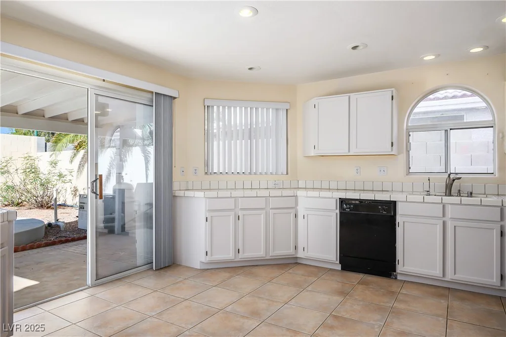 1105 Olvera, Las Vegas, NV 89128