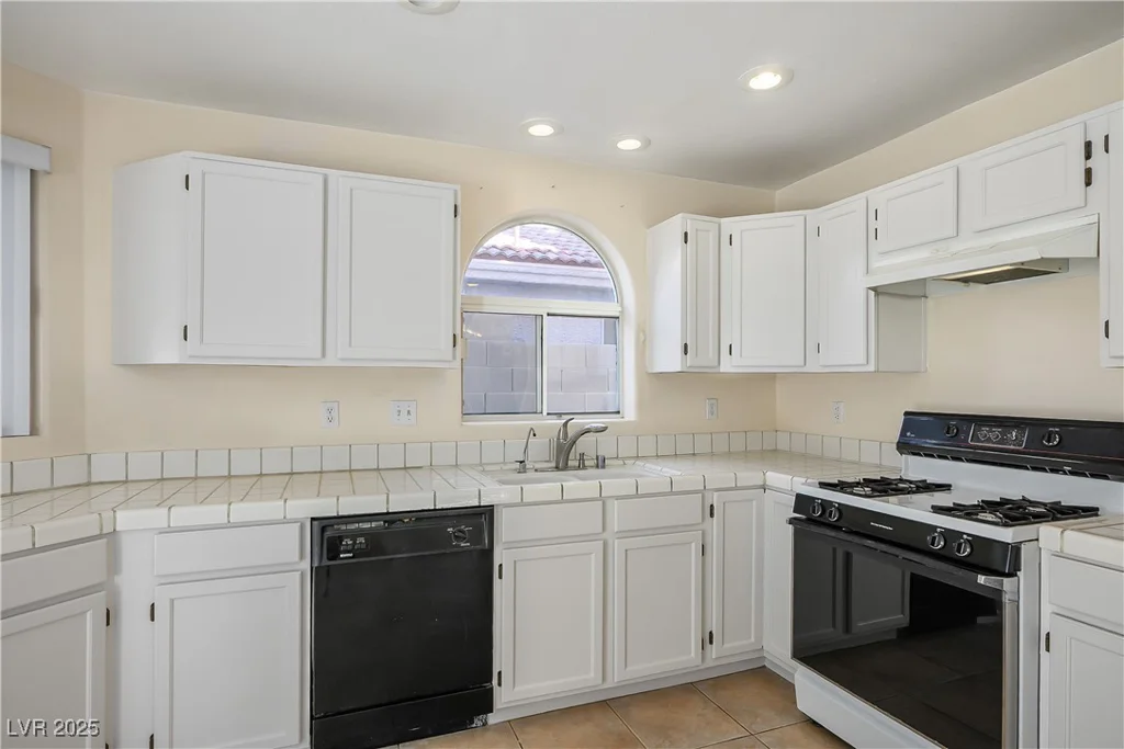 1105 Olvera, Las Vegas, NV 89128