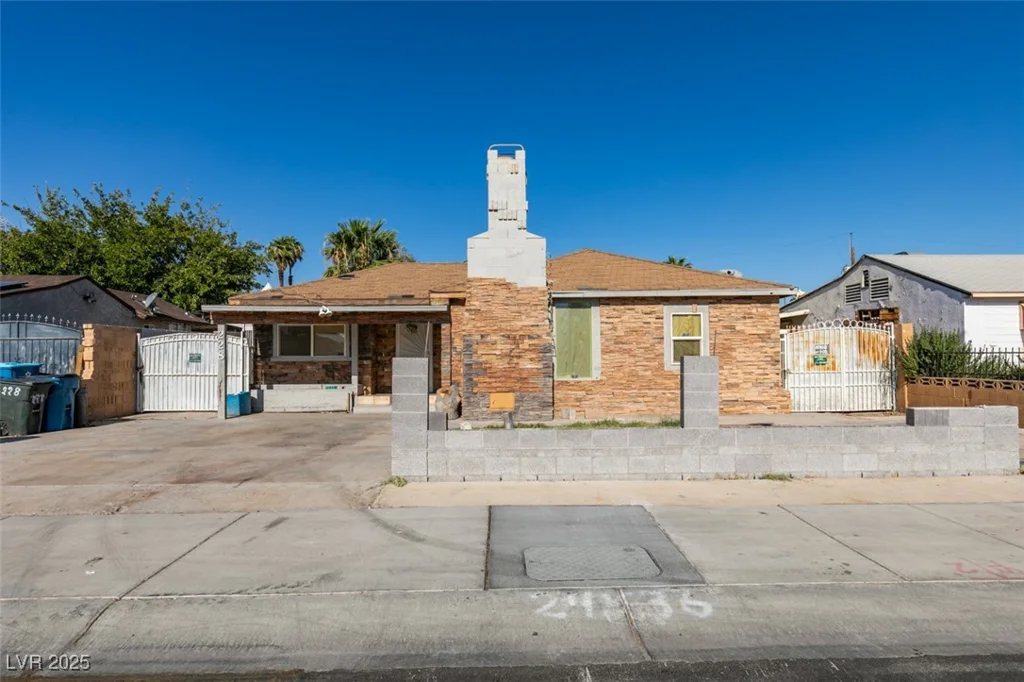 228 16th, Las Vegas, NV 89101