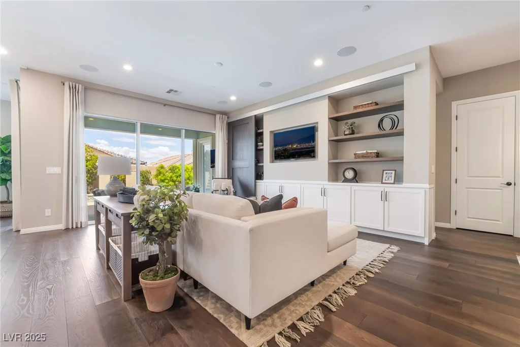1199 Water, Henderson, NV 89011