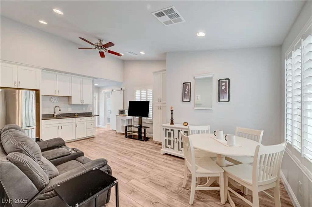 3033 Merimar, Las Vegas, NV 89134