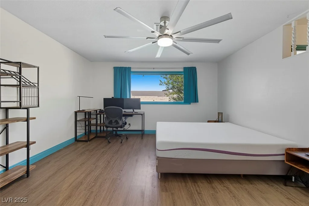 1870 Viking, Las Vegas, NV 89169