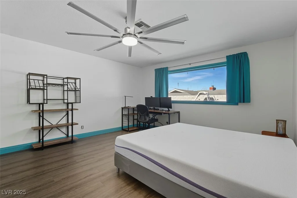 1870 Viking, Las Vegas, NV 89169
