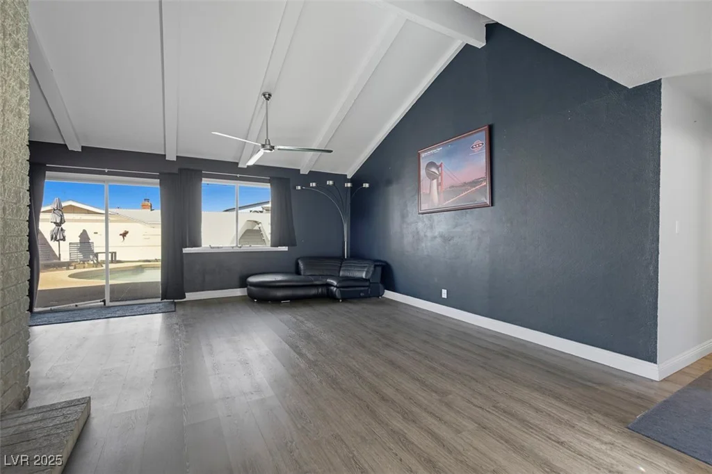 1870 Viking, Las Vegas, NV 89169