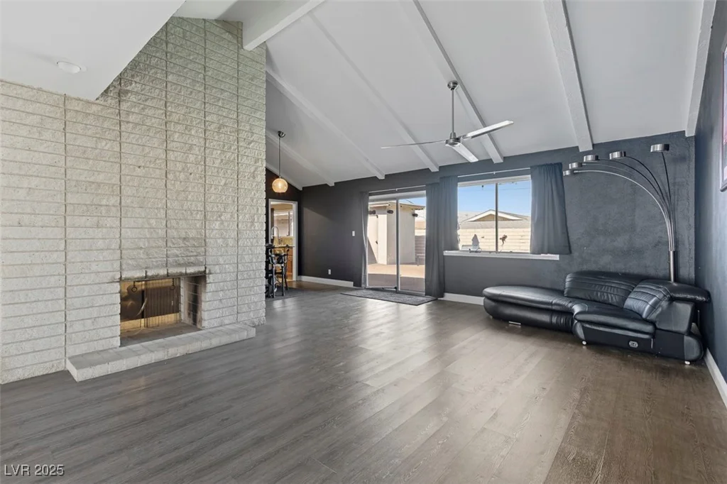 1870 Viking, Las Vegas, NV 89169