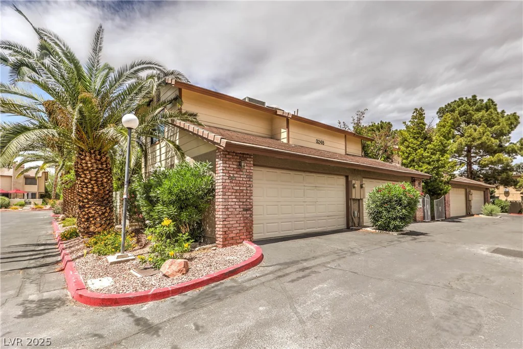 3248 Dayflower, Las Vegas, NV 89121