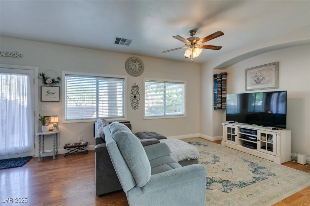 8638 Tom Noon, Las Vegas, NV 89178