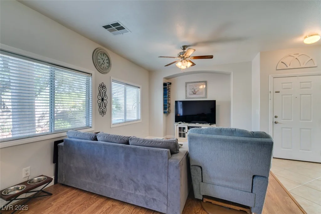 8638 Tom Noon, Las Vegas, NV 89178
