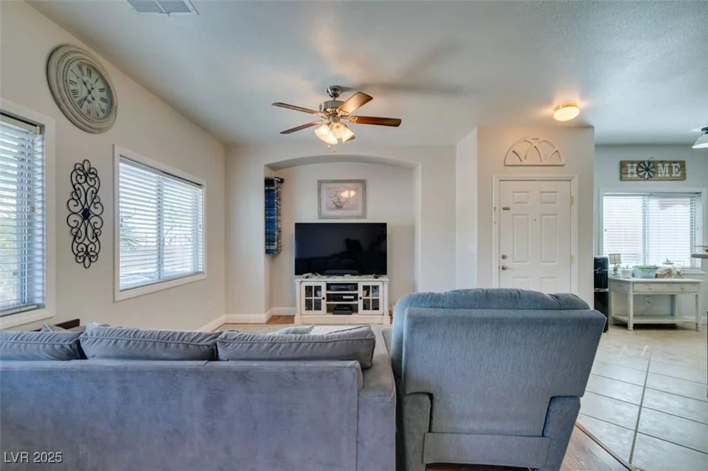 8638 Tom Noon, Las Vegas, NV 89178