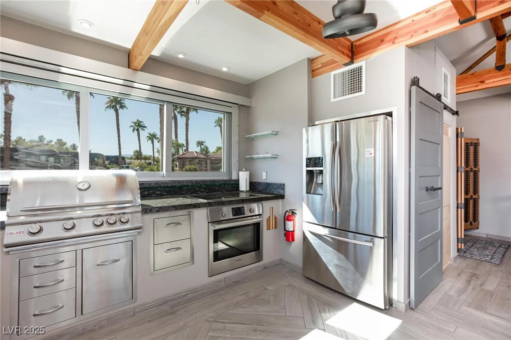 8175 Arville, Las Vegas, NV 89139