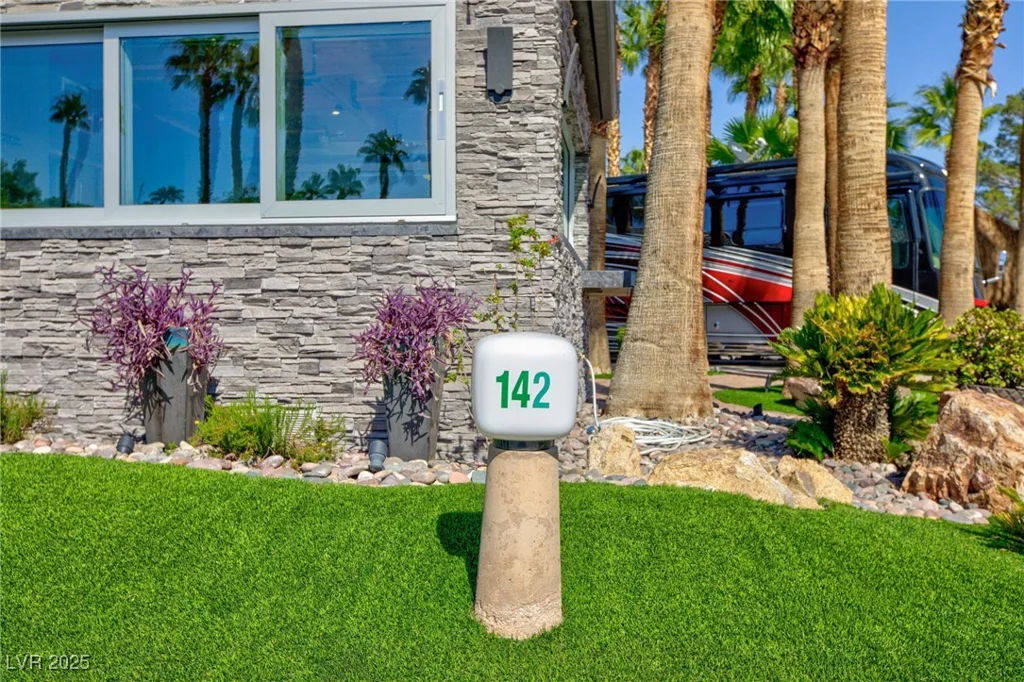 8175 Arville, Las Vegas, NV 89139