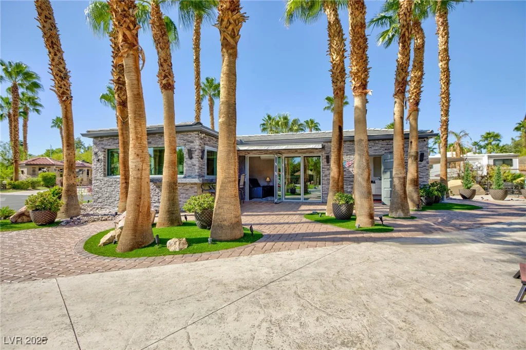 8175 Arville, Las Vegas, NV 89139