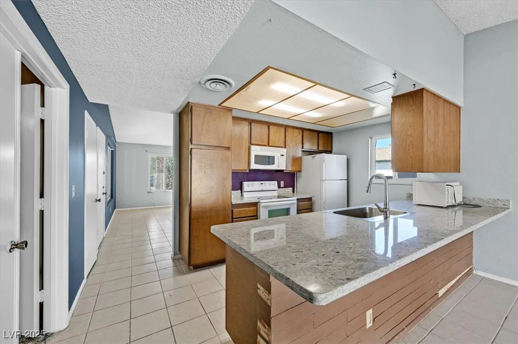 633 Severn, Henderson, NV 89002