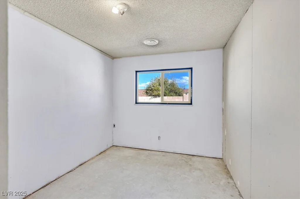 633 Severn, Henderson, NV 89002