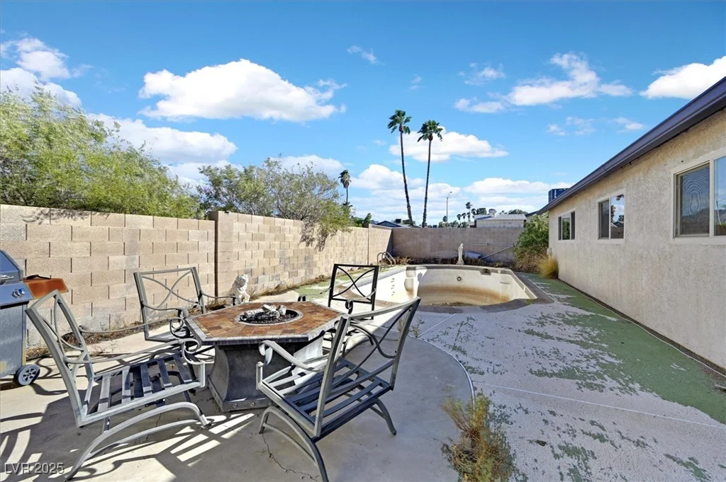 633 Severn, Henderson, NV 89002