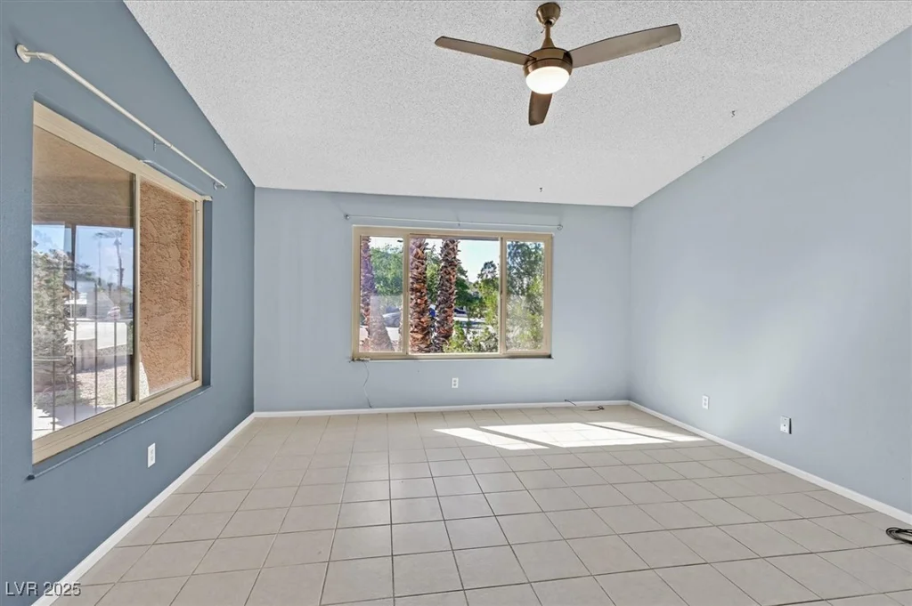 633 Severn, Henderson, NV 89002