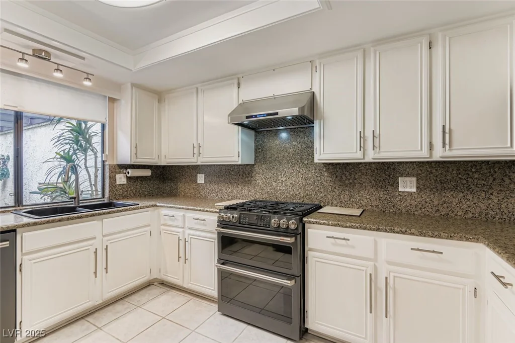 2543 Laconia, Las Vegas, NV 89121