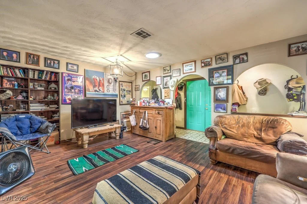 4216 Decatur, Las Vegas, NV 89130