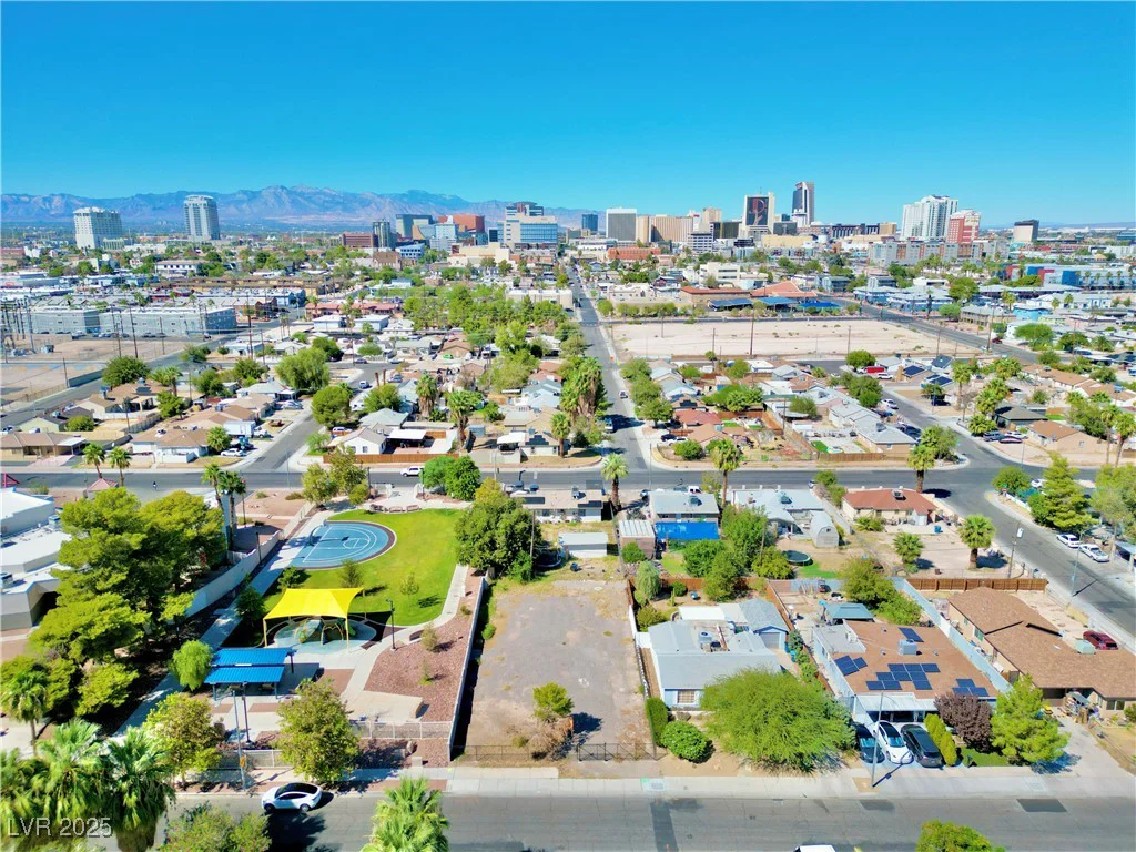 414 16th, Las Vegas, NV 89101