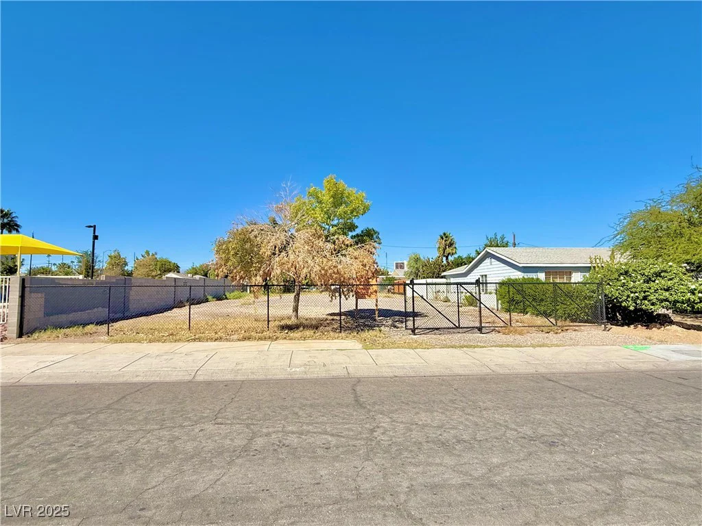 414 16th, Las Vegas, NV 89101