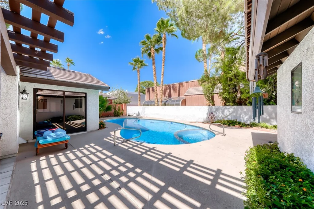 2504 Windjammer, Las Vegas, NV 89107