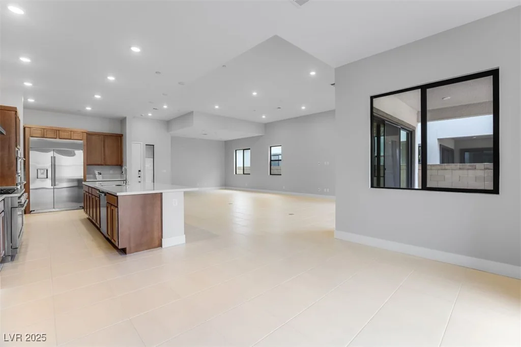 597 Stowell, Las Vegas, NV 89138