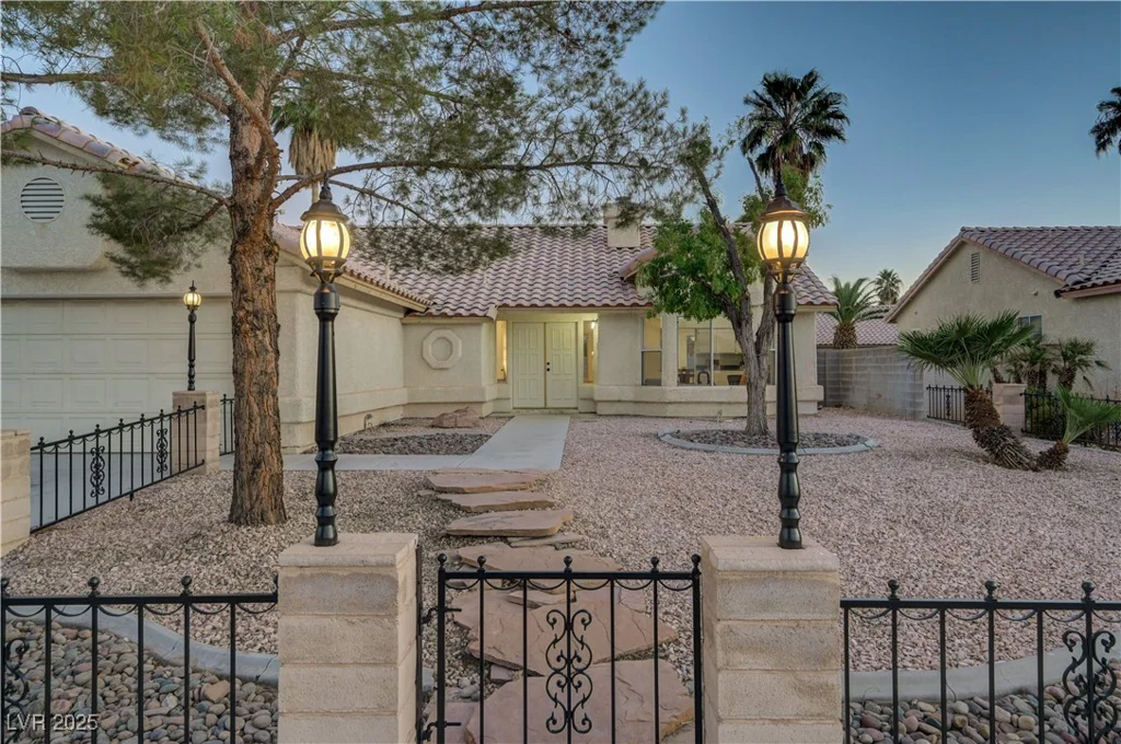 4413 Summer Glen, North Las Vegas, NV 89031
