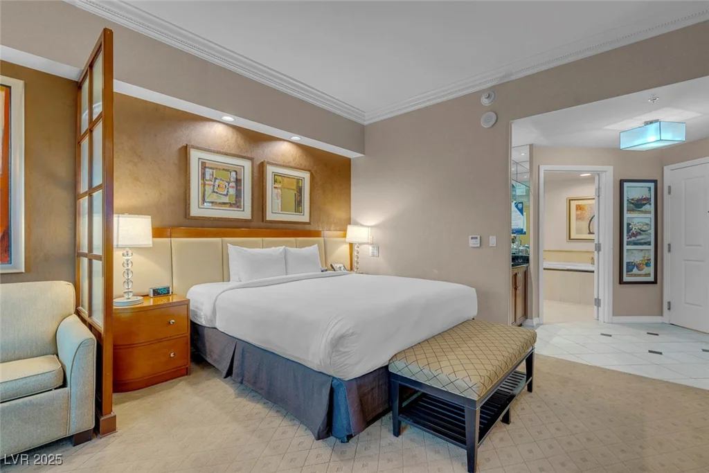 135 Harmon, Las Vegas, NV 89109