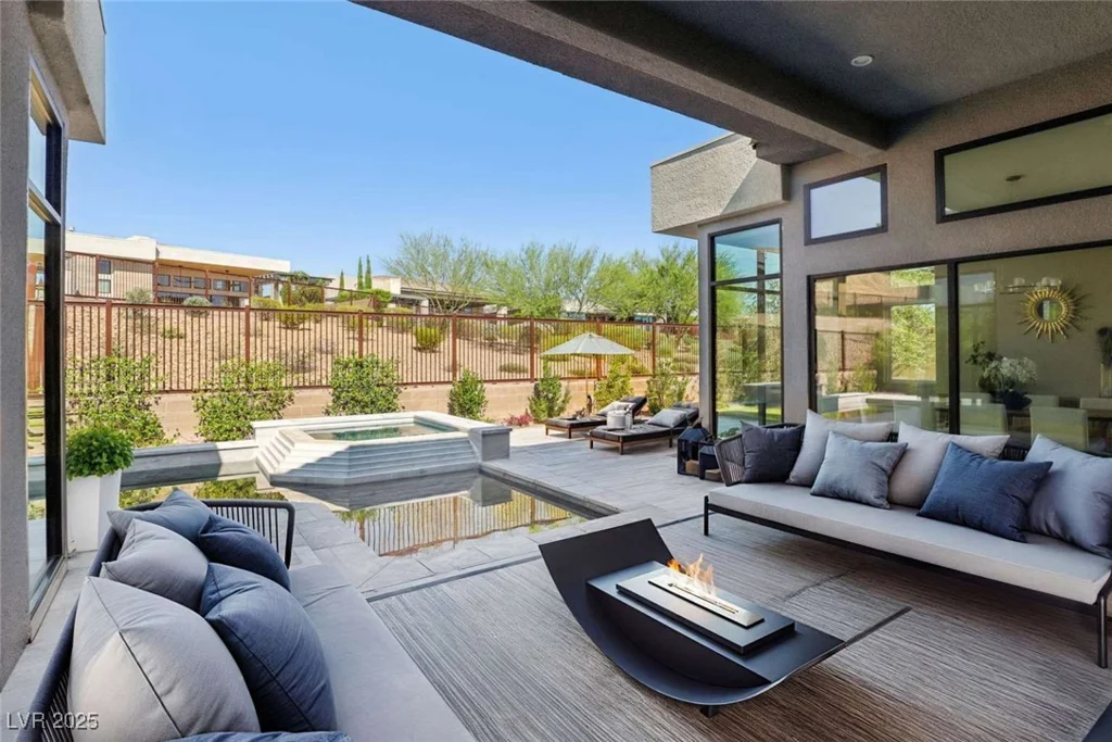 5161 Rock Daisy, Las Vegas, NV 89135