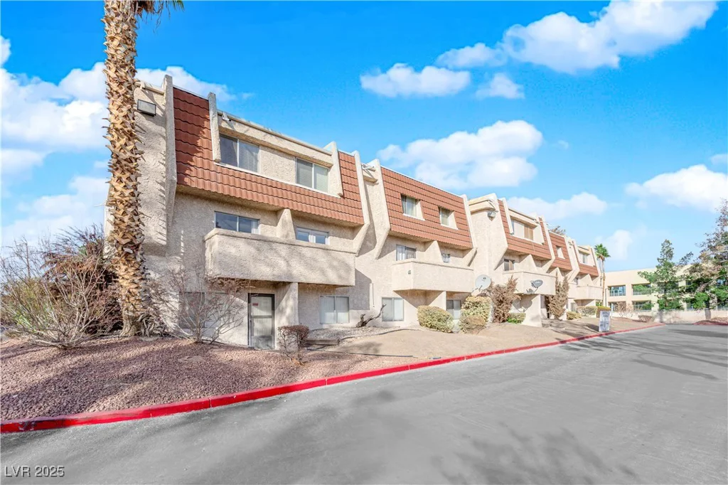 3555 Arville, Las Vegas, NV 89103