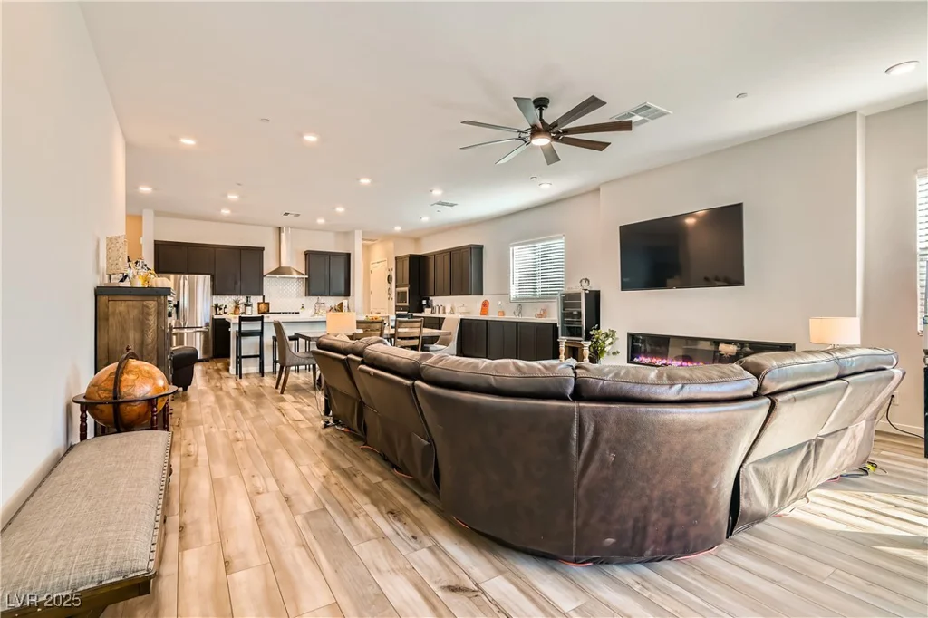 829 Purser, Henderson, NV 89011