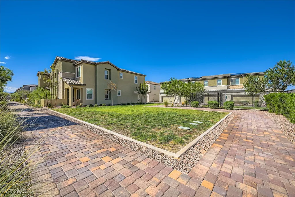 829 Purser, Henderson, NV 89011