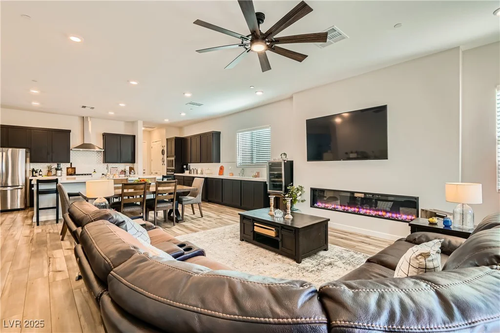 829 Purser, Henderson, NV 89011