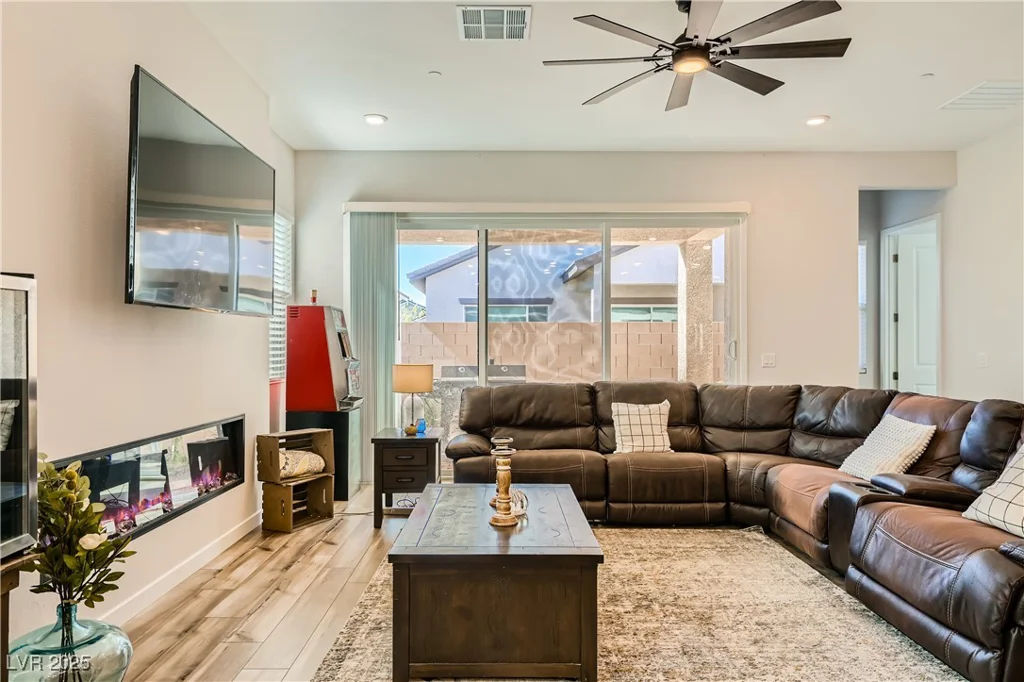 829 Purser, Henderson, NV 89011