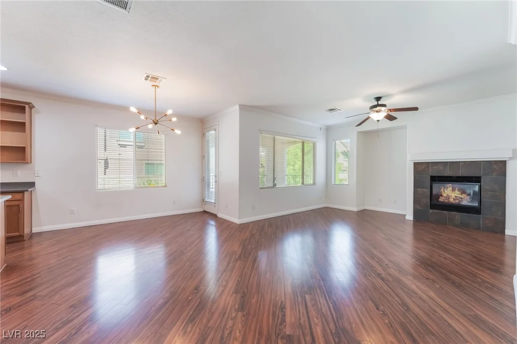 11824 Amistoso, Las Vegas, NV 89138